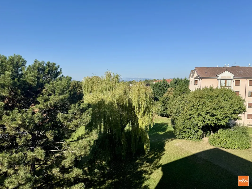Charmante Eigentumswohnung mit Loggia und Blick zum Schneeberg - Bild 1