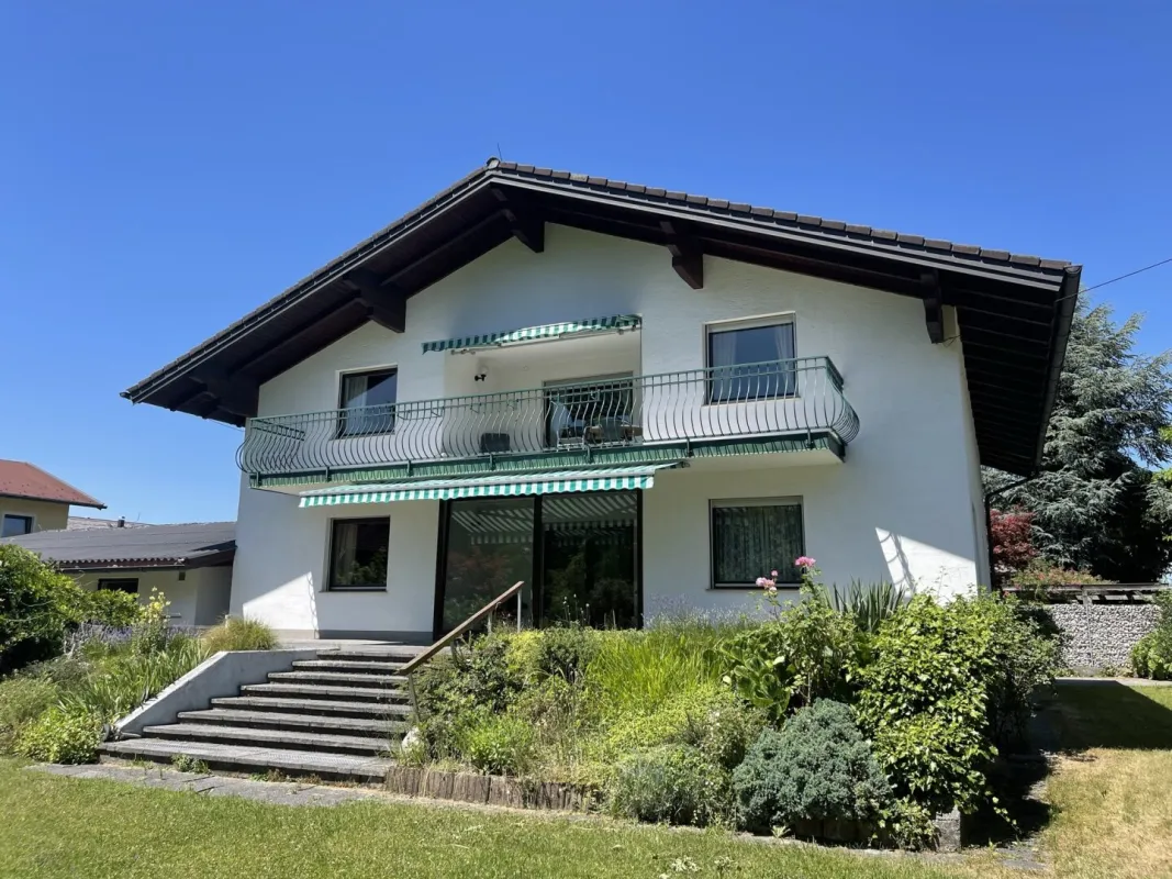 Exklusive Mehrfamilienhaushälfte in Eugendorf - OG - Bild 1
