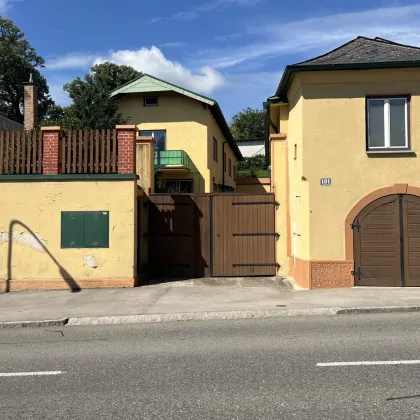 Wohnen & Gestalten: Zwei Häuser mit Innenhof und Garten - Bild 2
