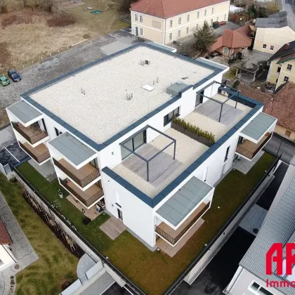 Exklusive Penthouse-Wohnung mit Dachterrasse und Balkon - Top14 - Bild 2