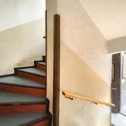 Historisches Stadthaus mit 9 Zimmern und vielseitiger Nutzungsmöglichkeit und Potential. - Bild 3