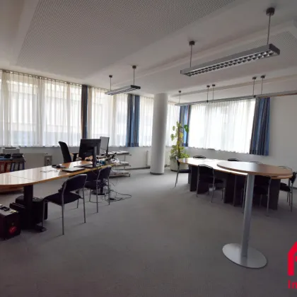 ATTRAKTIVE BÜROFLÄCHE IN URFAHR - IDEAL ZUM BUSINESS START - EG - Bild 2