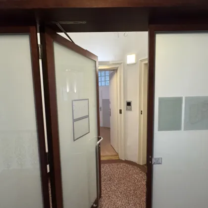 Moderne 7er WG-Geignete Wohnung in TOP Lage mit Klima und Beschattung - Bild 2