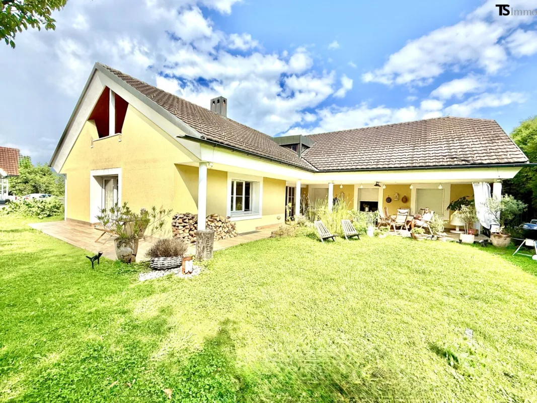 Feldkirch: Haus mit ca. 150 m2 Wohnfläche - ca. 1000 m² Grundstück & Ausbauoption! - Bild 1