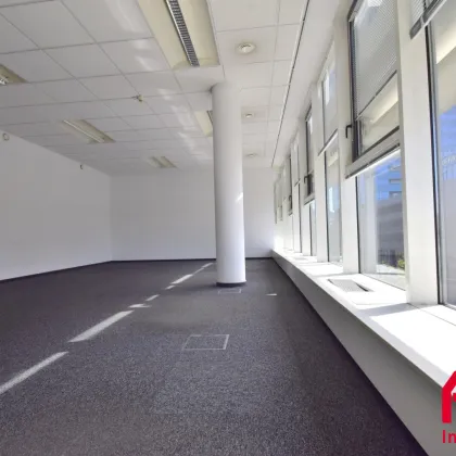 FREIE BÜROFLÄCHE MIT PARKMÖGLICHKEIT UND TOP- ANBINDUNGEN - 1.OG - Bild 3