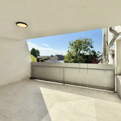 TERRASSENHIT - Schwedenofen - KLIMA- 3 bis 4 Zimmer - ca. 93m² gew. NFL - Einbauküche - großes Kellerabteil - PKW-Stellplatz - Bahnhofsnähe - Bild 3