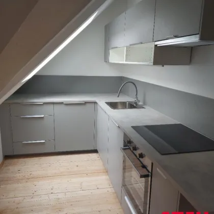 Stilvoll wohnen im denkmalgeschützten Altbau mit Garten - Bild 3