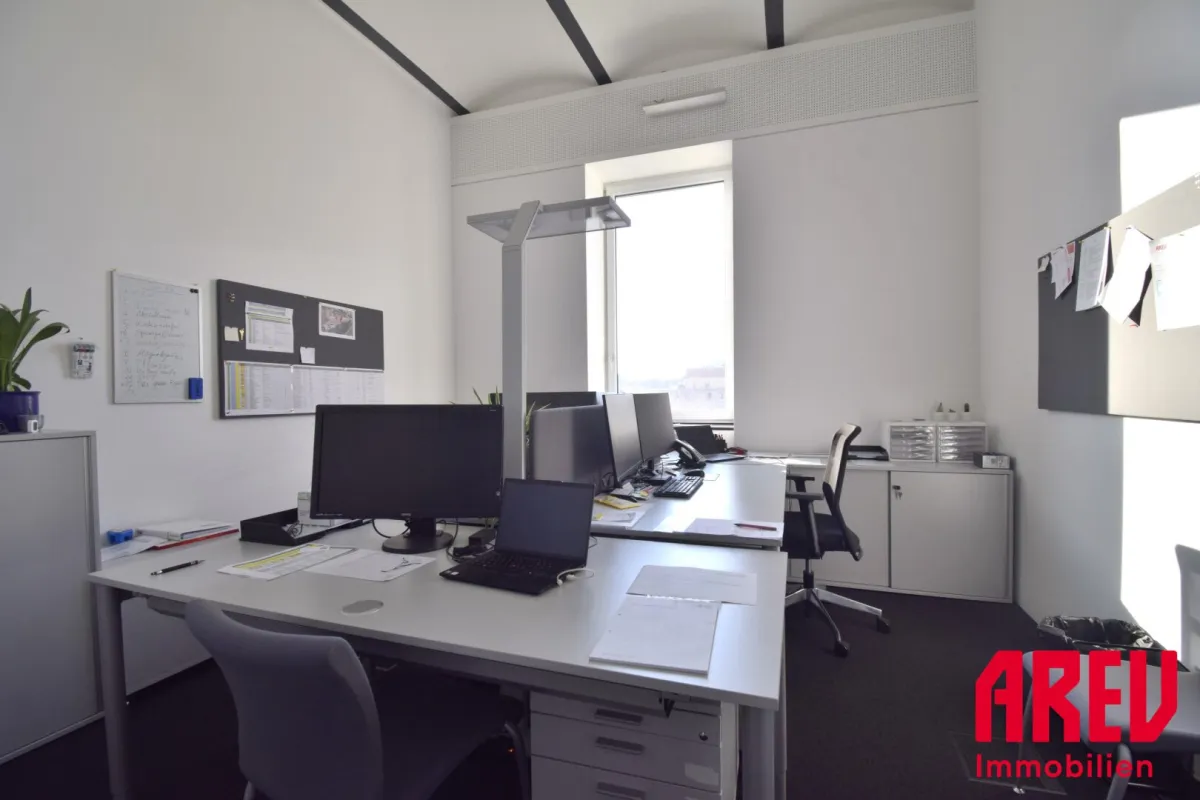 NEUWERTIGE BÜROFLÄCHE IN LINZ: 134m², 4 ZIMMER, TOP-AUSSTATTUNG - JETZT MIETEN! - Bild 1