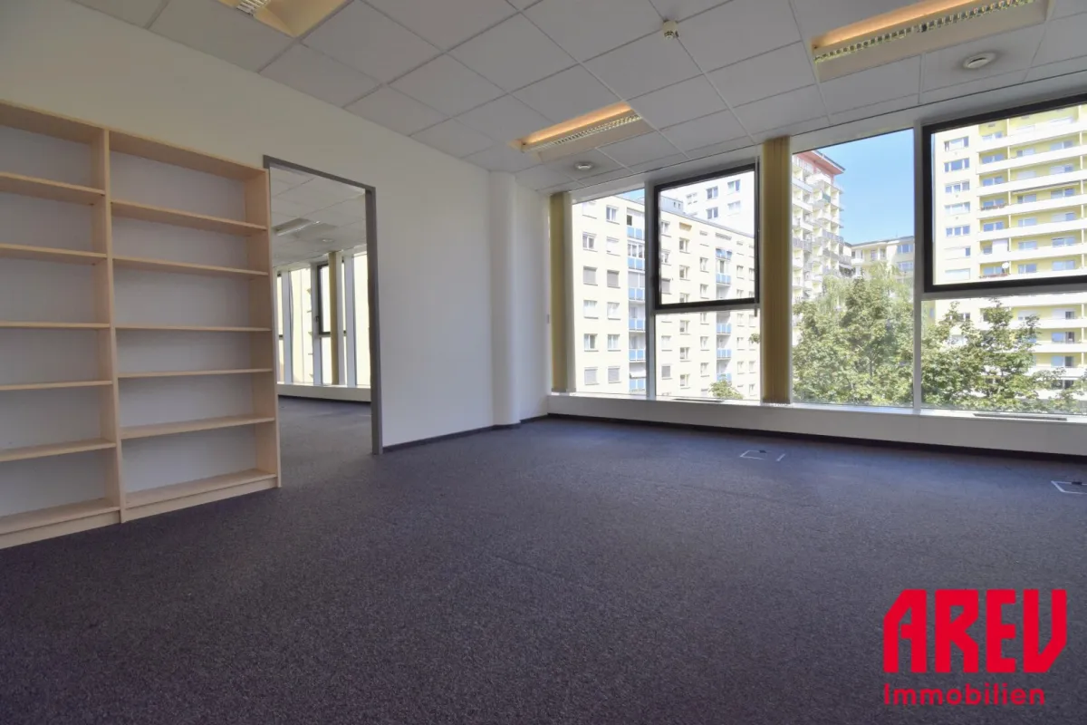 ARBEITEN IN EXKLUSIVER LAGE - FREI GESTALTBARE BÜROFLÄCHE  - 2.OG - Bild 1