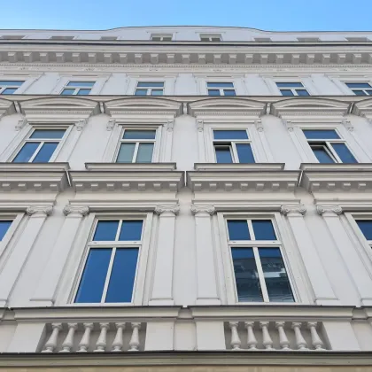 Nähe Naschmarkt: Vermietete Dachgeschoß-Maisonettewohnung mit wunderschönen Terrassen! - Bild 2