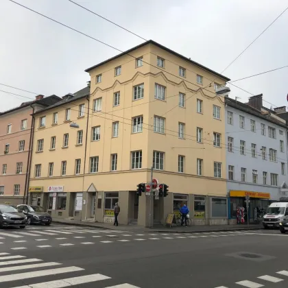 Unausgebautes Dachgeschoss mit Baugenehmigung im Salzburger Stadtzentrum - Bild 3
