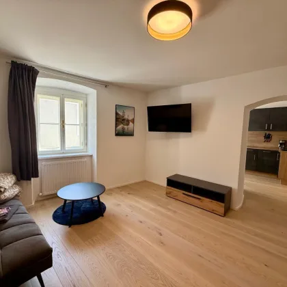 Wunderschöne 2-Zimmer-Wohnung in kernsaniertem Stadthaus in Top Lage - Bild 3