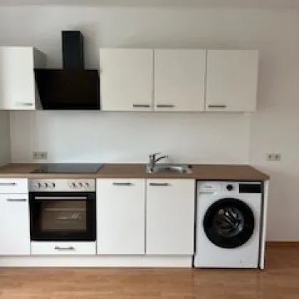 Sanierte lichtdurchflutete Wohnung im Zweifamilienhaus in Graz St. Peter- 70m² ERSTBEZUG, 3 Zimmer: davon Essen/Kochen und Wohnzimmer, Schlafzimmer - Bild 3