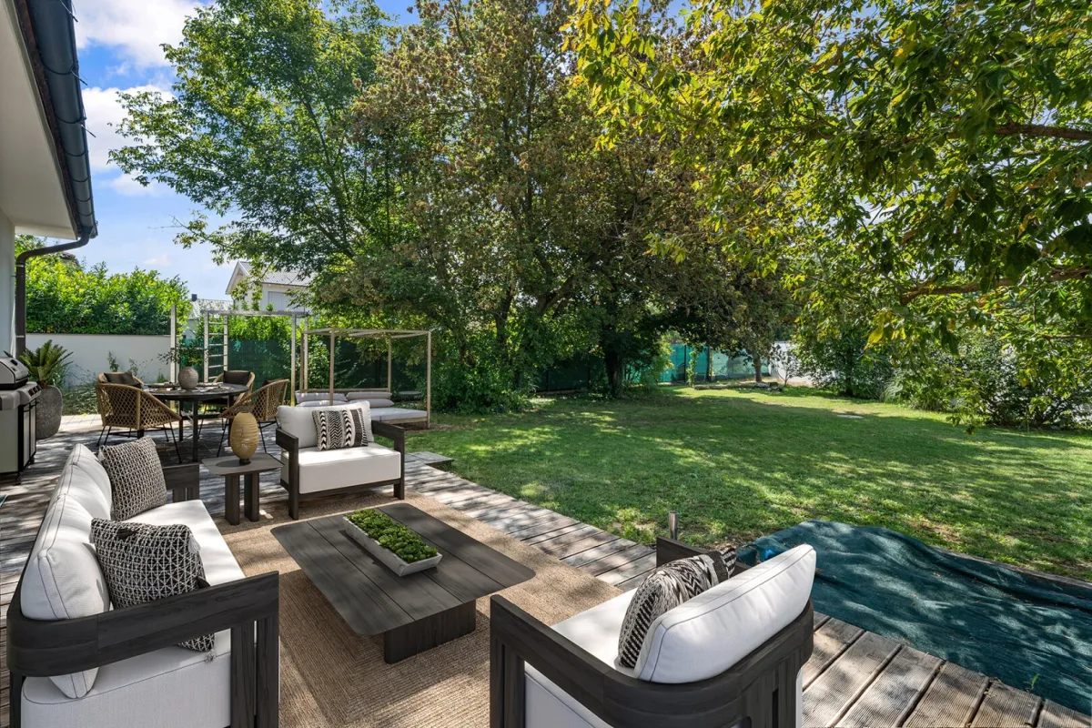 Traumhaus auf höchstem Niveau für ein oder zwei Familien im sonnigen Burgenland, mit Potential zur Pferdehaltung - Bild 1