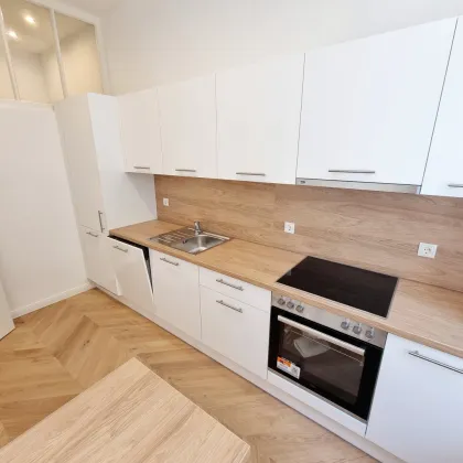 Mehr Stil pro Quadratmeter - Wohnen mit Fischgrätflair! Erstbezug + Traumhaft schönes Altbauhaus + Perfekte Infrastruktur und Anbindung + Neue Einbauküche! Jetzt zugreifen! - Bild 3