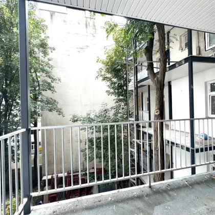 Gürtel neu interpretiert – Wohnprojekt der Extraklasse: hochwertig sanierter Altbau trifft moderne Ausstattung & großzügigen Innenhof-Balkon - Bild 2