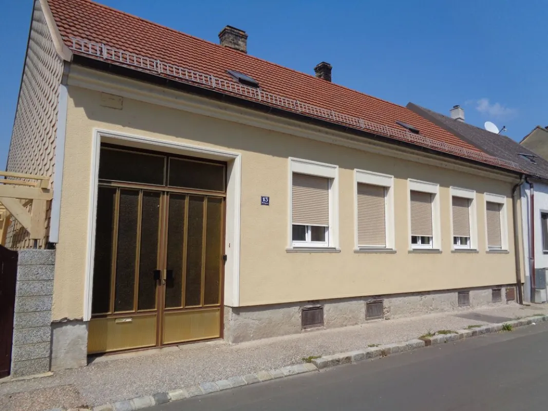 Dürnkrut: S-Bahnverbindung: solides Wohnhaus zum Sofortbezug - Bild 1