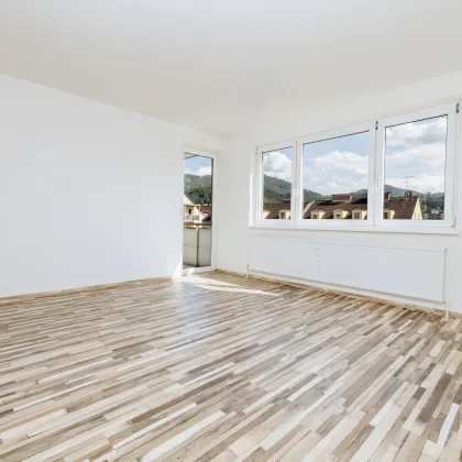 DIREKT AN DER MUR I  ABSOLUTE RUHELAGE I PROVISIONSFREI I EINBAUKÜCHE I LOGGIA I ZENTRAL I AB SOFORT I PROJEKT WOHNEN I - Bild 3