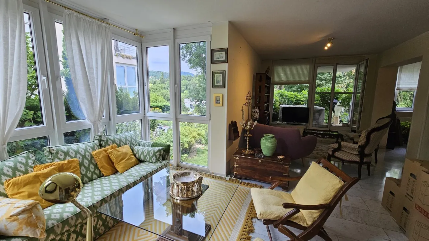 Bestaufgeteilte 99m2 Familienwohnung mit Wintergarten & Balkon ins Grüne! Toplage in Döbling! - Bild 1