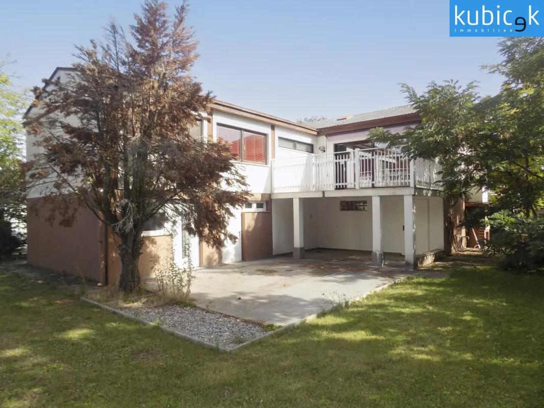 Großes Einfamilienhaus mit viel Potenzial - Bild 1