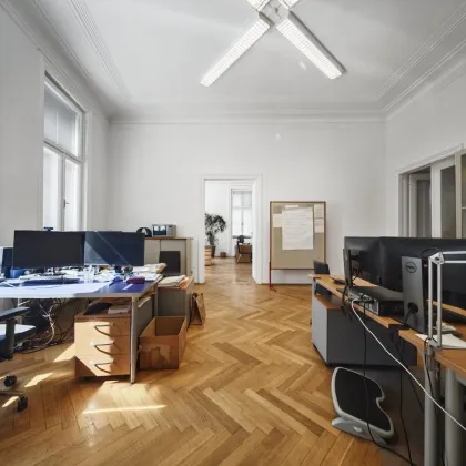 Topsaniertes Stilaltbaubüro in Naschmarktnähe | sehr hell | 154m² mit 4 bis 5 Zimmern | Luftwärmepumpe - Bild 3