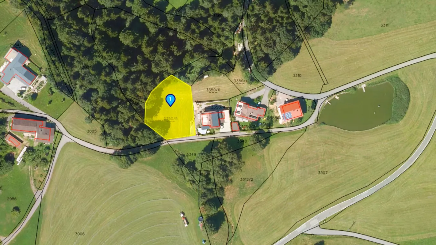Möggers | Großzügiges Grundstück (1.577 m²) mit Option auf Erweiterung - Bild 1
