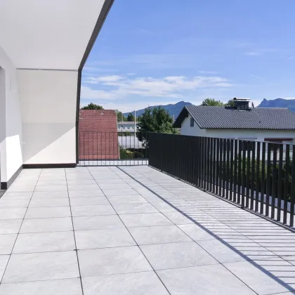 3-Zimmer-Wohnung mit großzügiger Terrasse in ruhiger Lage - Bild 2