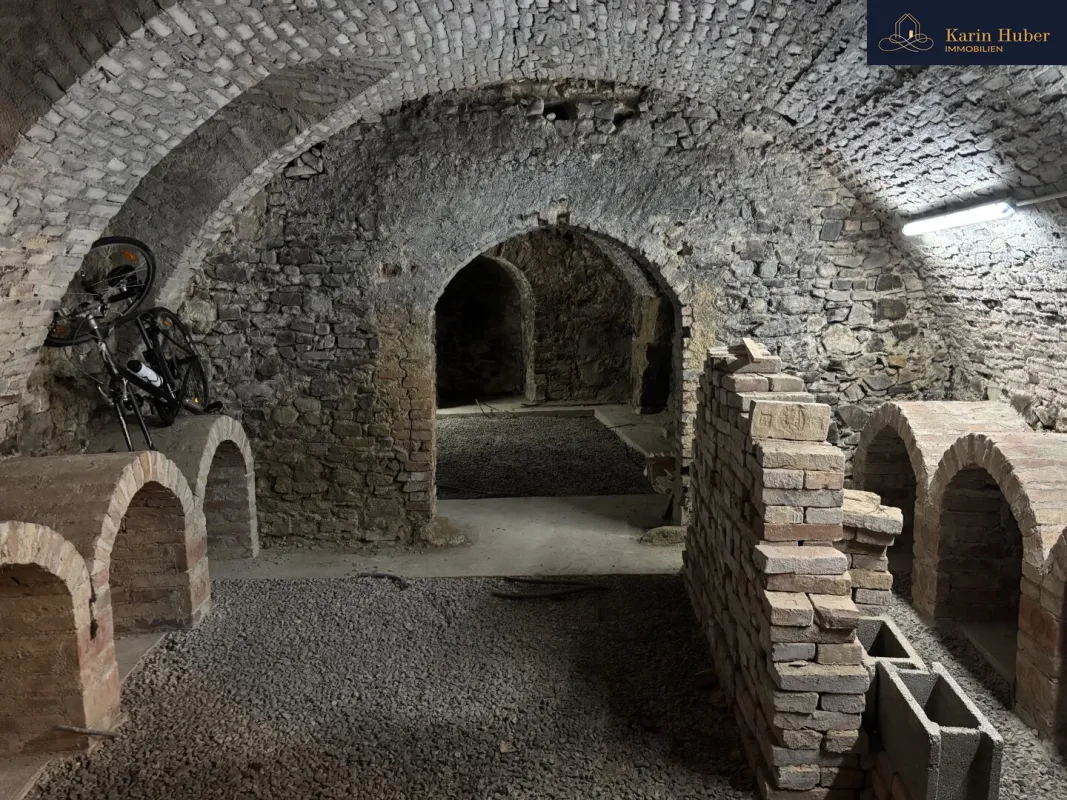 Historischer Weinkeller - Bild 1