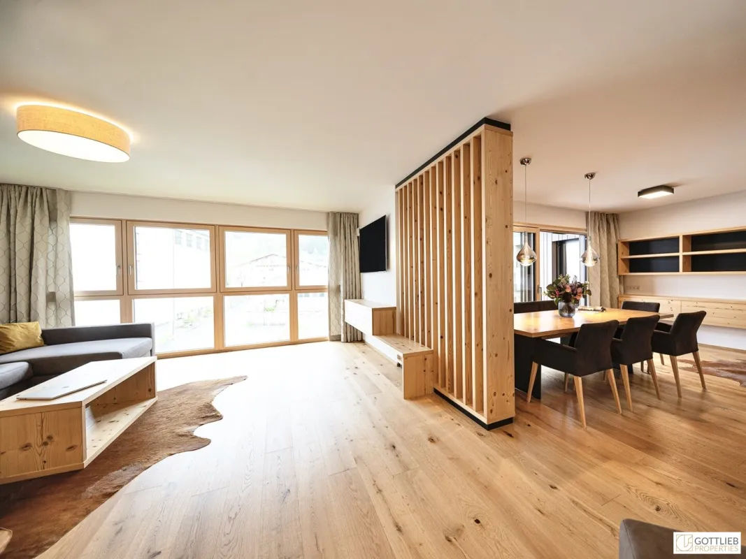 Bestlage Pinzgau mit ca. 5% Rendite! Sonniges 5-Zimmer-Penthouse mit Loggia sowie beheiztem Aussenpool - Bild 1