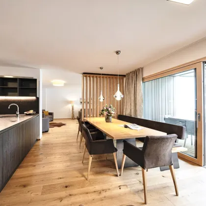 Bestlage Pinzgau mit ca. 6% Rendite! Sieben Apartments mit Terrassen, Balkonen und beheiztem Aussenpool - Bild 3