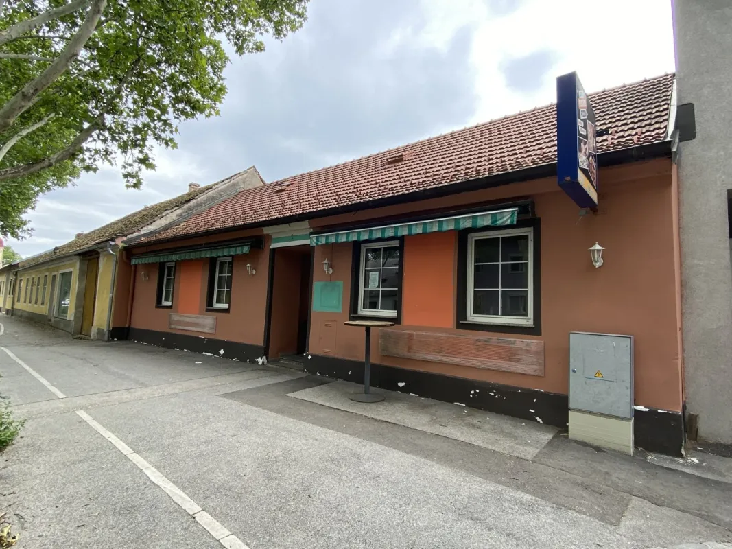 Sanierungsbedürftiges Gewerbeobjekt - Gastronomie - Bild 1