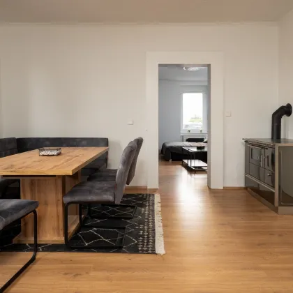 Modernisiertes Einfamilienhaus mit Pool und Klimaanlage - Bild 2