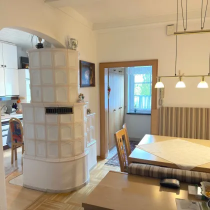 Unterkellertes Einfamilienhaus mit Garage und Obstbaumbestand - Bild 3