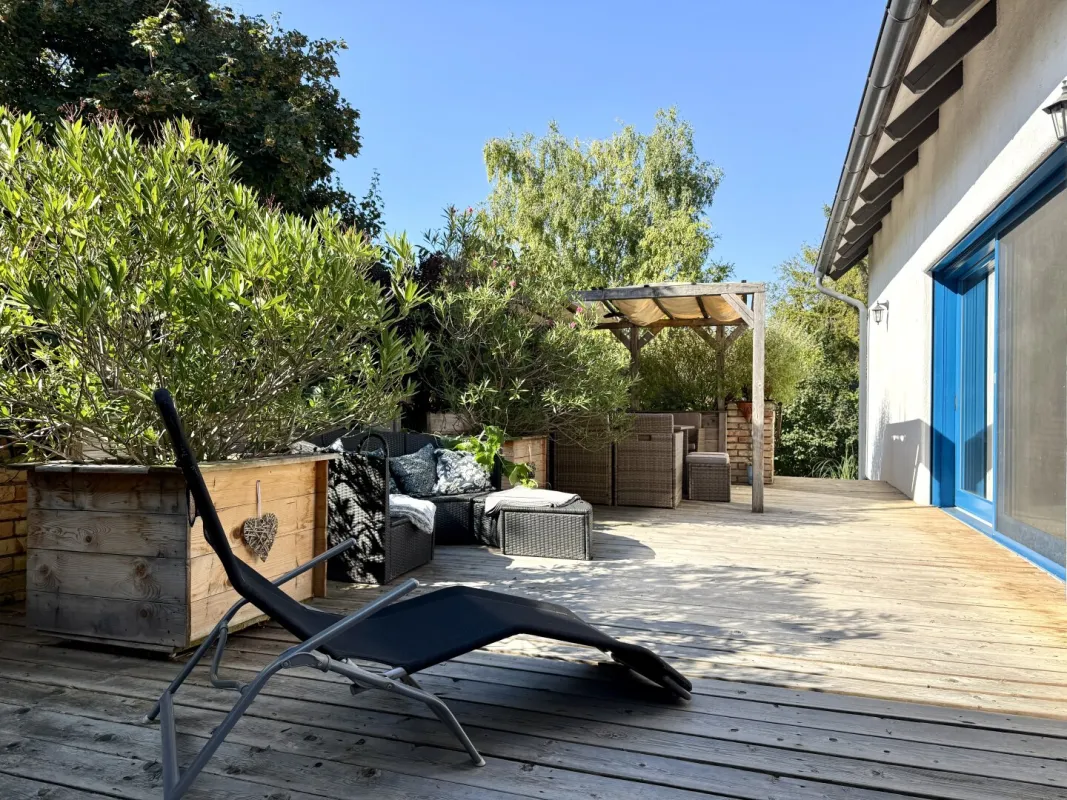 Luxuriöses Refugium mit burgenländischem Flair, Stadl, Gartenparadies & Pool - Bild 1