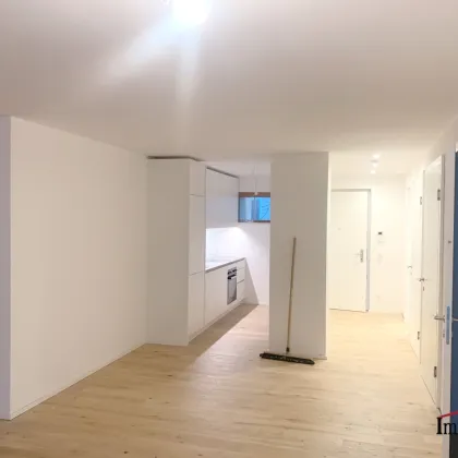 Perfekter Grundriss und große Loggia: Hofseitige, moderne 3-Zimmerwohnung - Nähe Westbahnhof! - Bild 3