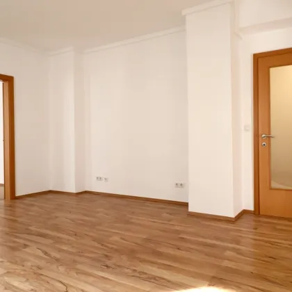 Sonnige 3-Zimmer-Wohnung mit Süd-Balkon im Nibelungenviertel - Bild 2