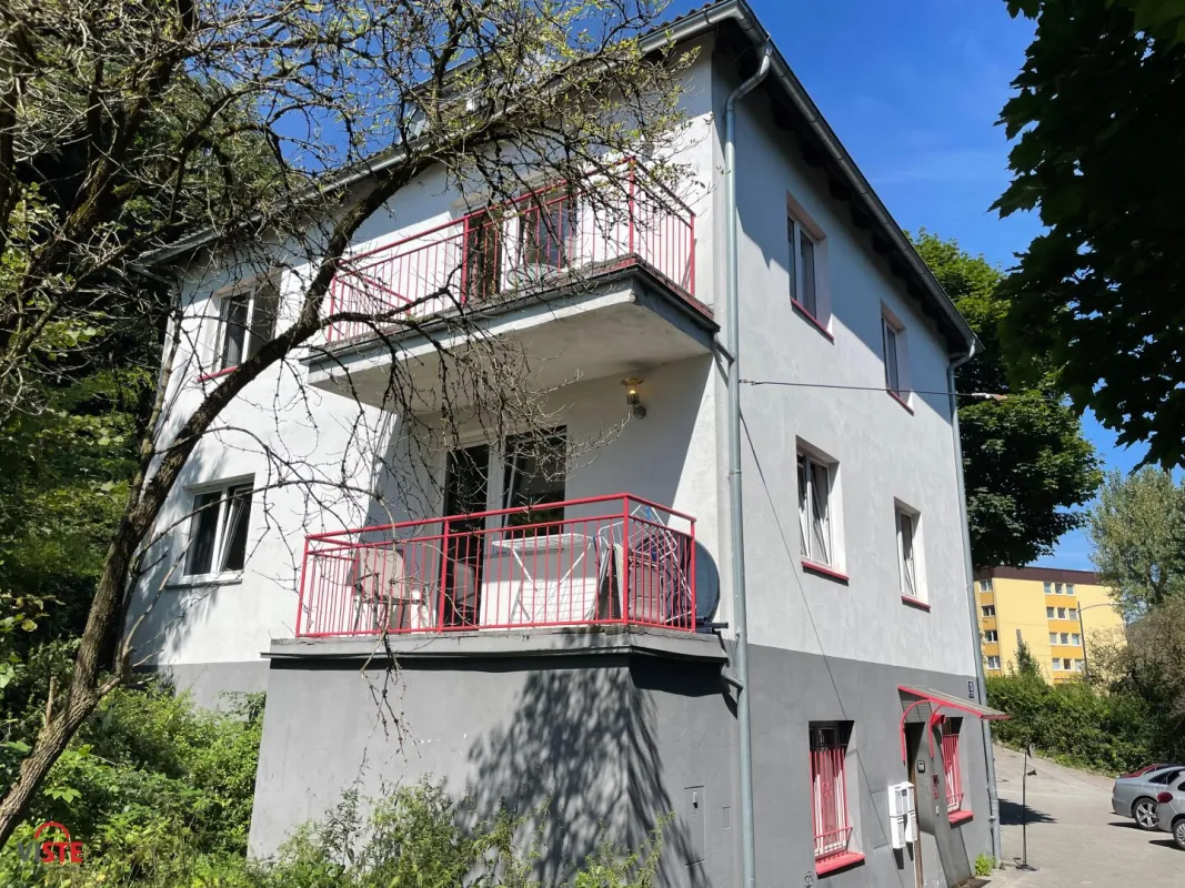 Kompaktes Wohnhaus mit 6 Kleinwohnungen – Anlageobjekt/Mitarbeiterwohnhaus in zentraler Stadtlage - Bild 1