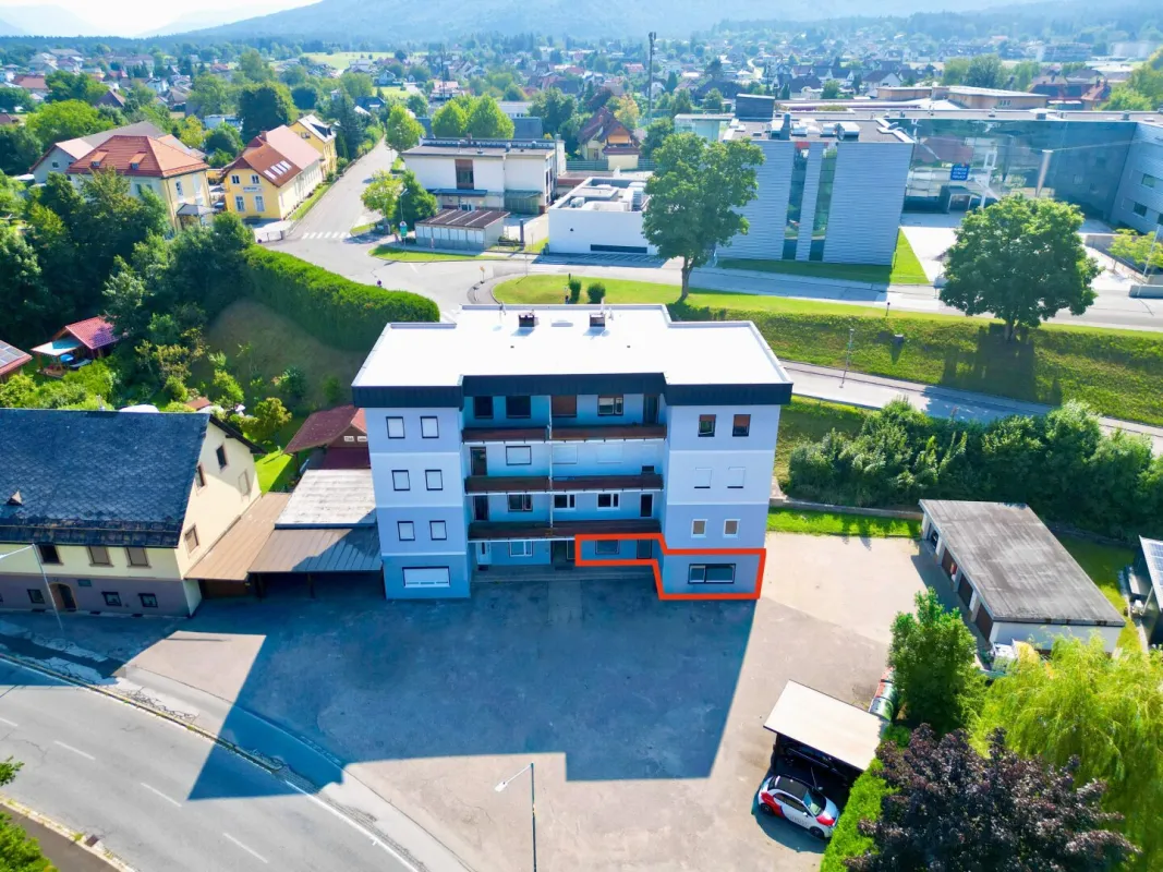 Große helle 3-Zimmer Wohnung in Ferlach mit vielseitigen Nutzungsmöglichkeiten (Ordination, Arztpraxis...) - Bild 1