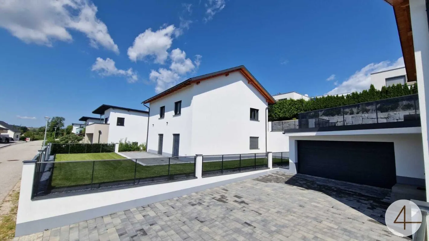 Romantische Abende bei Kerzenschein, 141m2 Nutzfläche + Doppel Garage 35 m2 - Bild 1