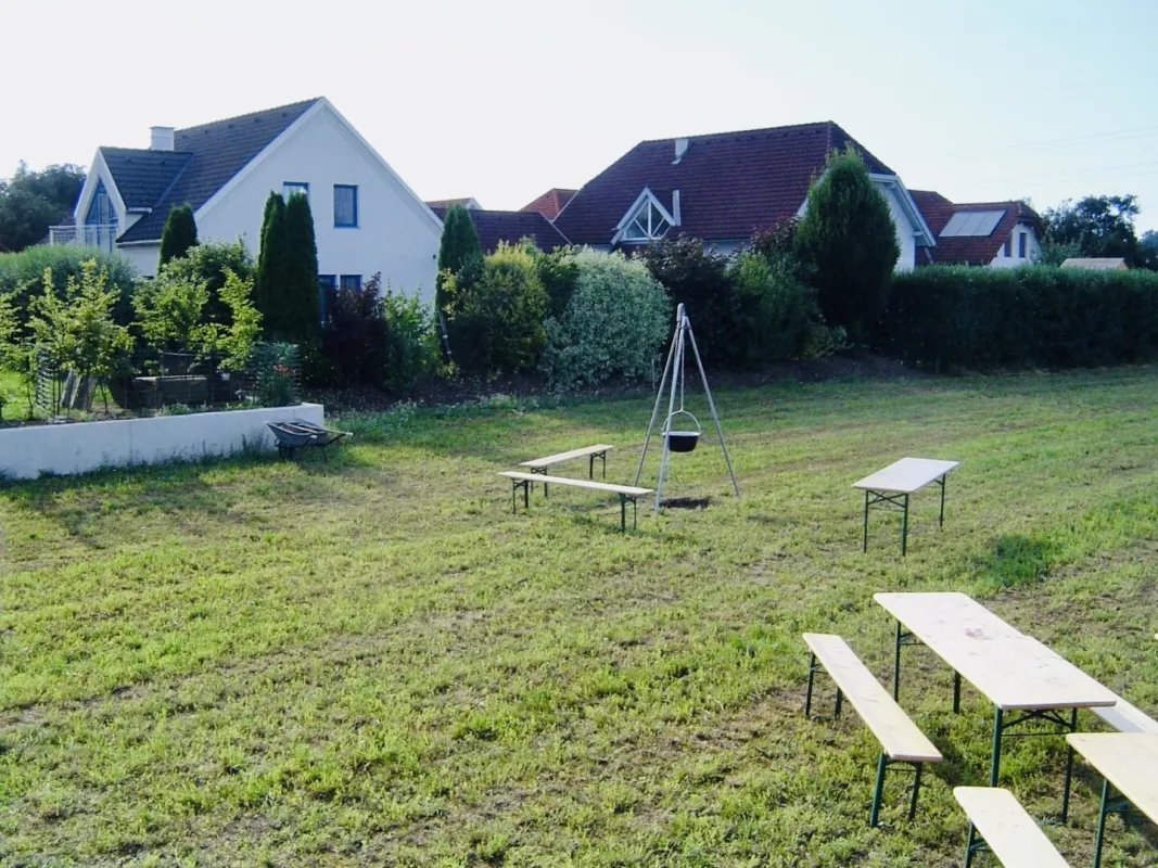 Familienidylle & Bauträgerchance - Bild 1