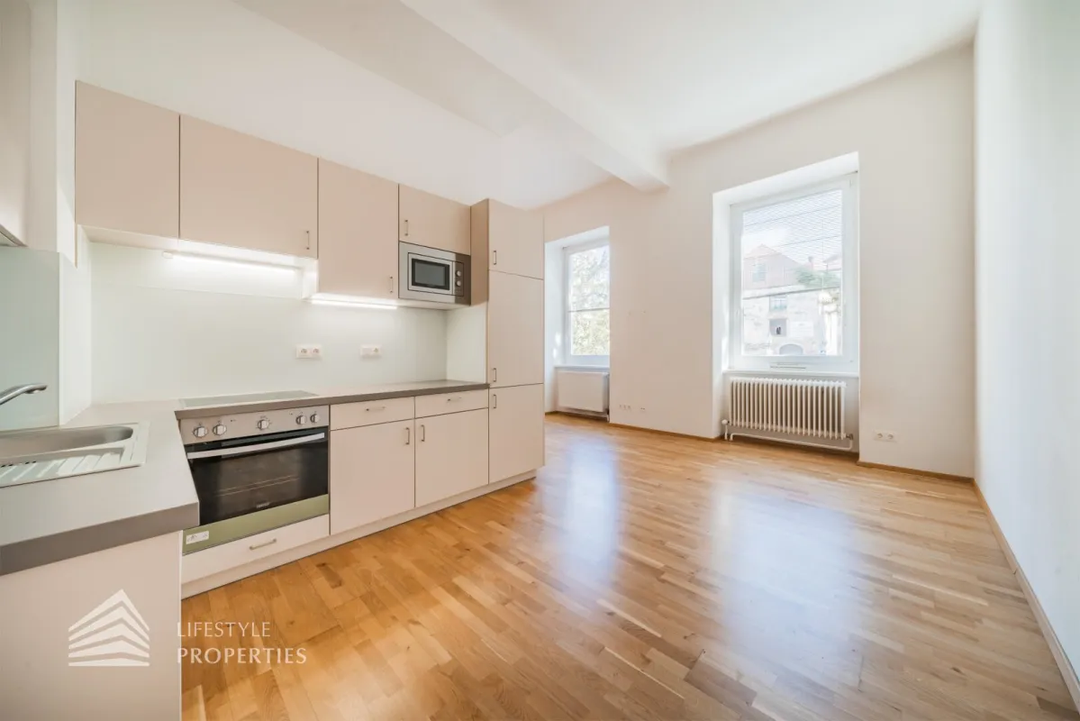Lichtdurchflutete 2-Zimmer Wohnung, Nähe Steiner Tor - Bild 1