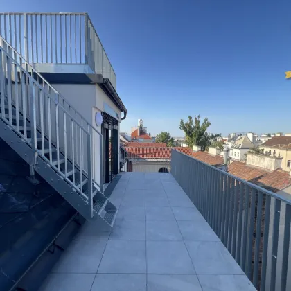 Superprojekt: ''Über den Baumwipfeln" TOP 53 MIT BALKON, PANORAMA-DACHTERRASSE & WIEN-BLICK - Bild 2