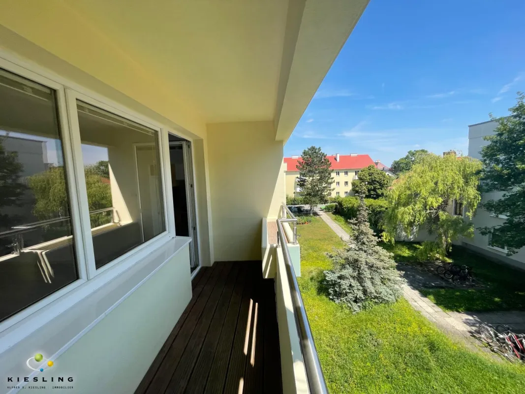 Grünruhelage in Mödling - helle 3-Zimmer-Wohnung mit Süd-Loggia zur Miete - Bild 1