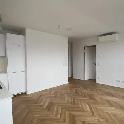 # SQ - EXKLUSIVE DACHGESCHOSSWOHNUNG IN 1030 WIEN - SEIDLGASSE - 2 ZIMMER  - TOP 16 - Bild 2