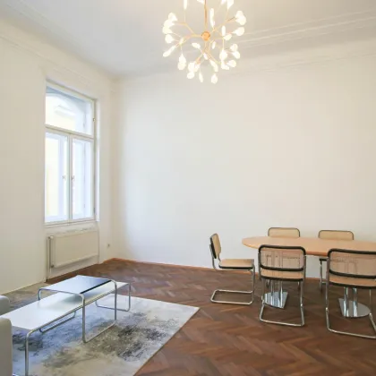 Repräsentatives Wohnen im Stilaltbau mit Balkon - Bild 2
