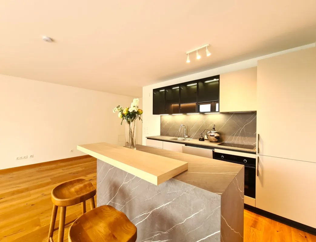 Traumhaftes 4-Zimmer Penthouse mit Terrasse! - Bild 1