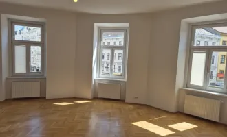 3-Zimmer-Altbauwohnung mit Einbauküche!