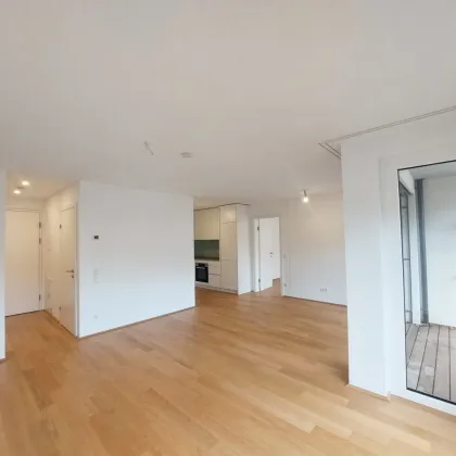 Gemütliche 2-Zimmer-Wohnung mit Loggia nahe AKH! - Bild 2