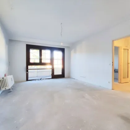 EDELROHBAU - Sanierungsbedürftige 3-Zimmer Wohnung mit Loggia - Bild 2