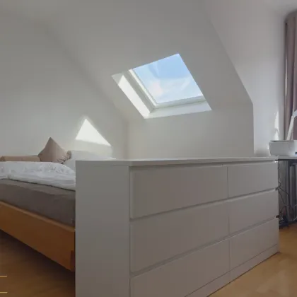 Dachgeschoßwohnung mit großzügiger Westterrasse in gefragter Lage nahe U4/U6-Station „Längenfeldgasse“ - Bild 2